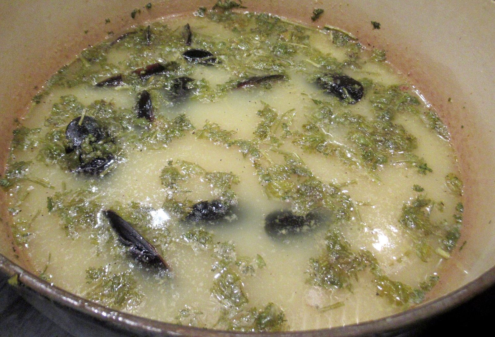 Mussels in White Wine, Shallot and Butter (Moules Marinière)